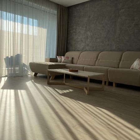 Greenbay Apartment With Free Parking Trencin Bagian luar foto