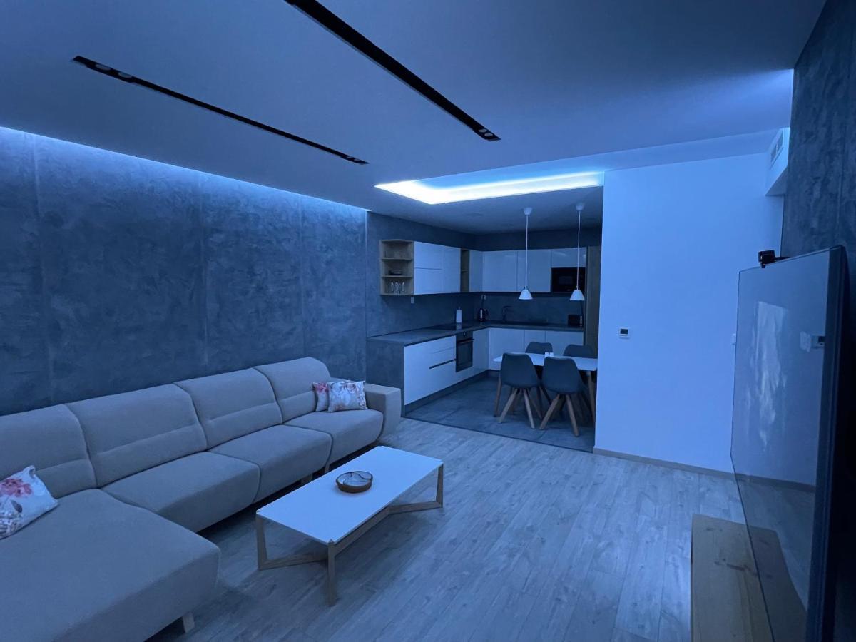 Greenbay Apartment With Free Parking Trencin Bagian luar foto