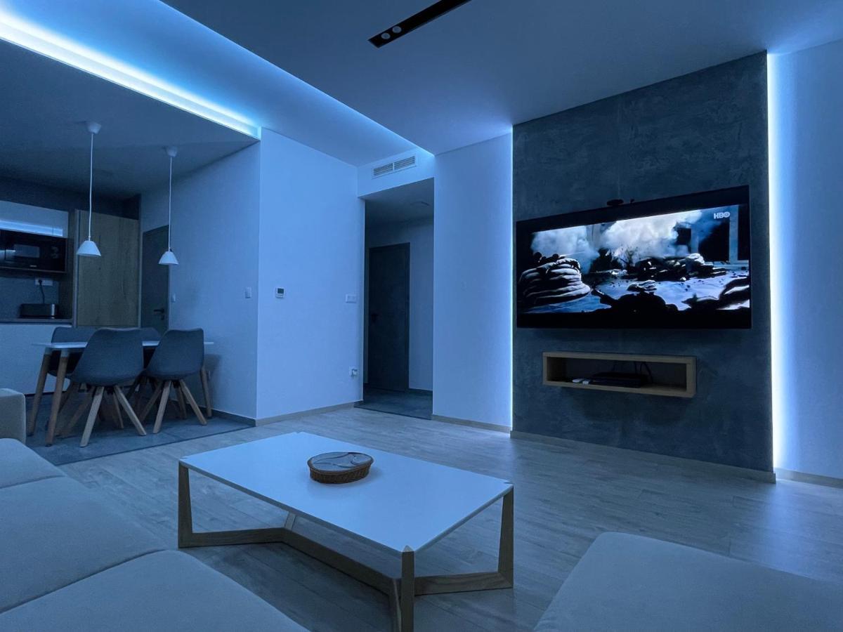 Greenbay Apartment With Free Parking Trencin Bagian luar foto