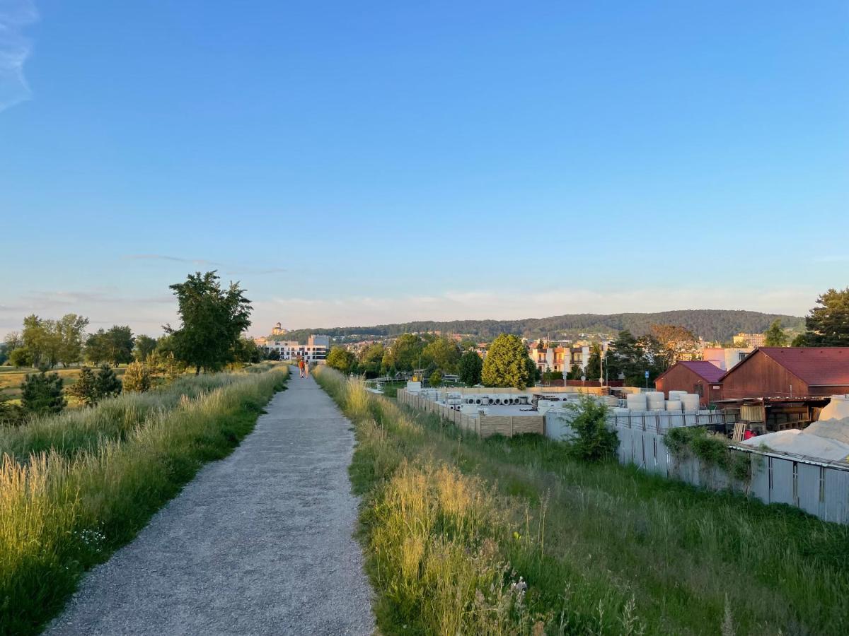 Greenbay Apartment With Free Parking Trencin Bagian luar foto
